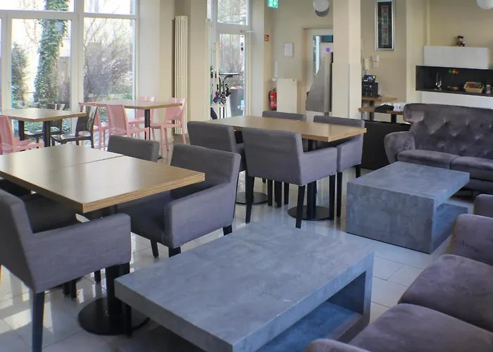 Nu Wave Hotel Berlin - Digital Check-In 2025